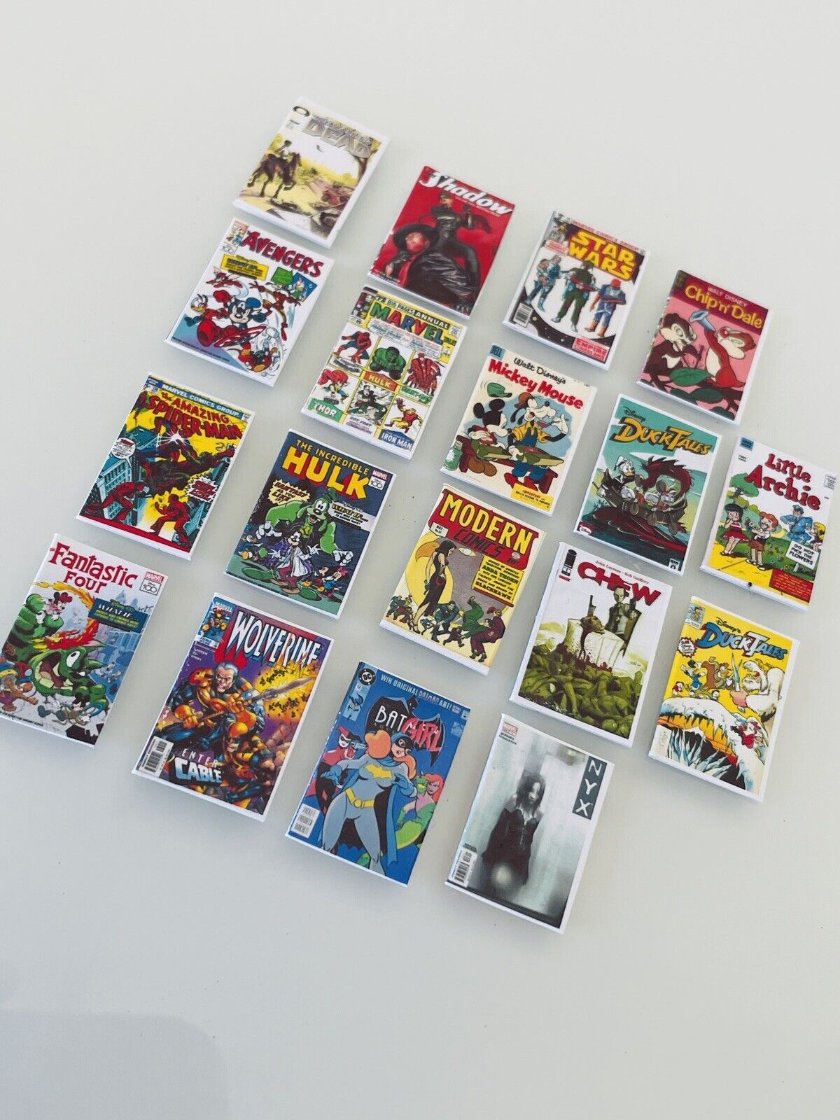 Random Miniature Comic Books Doll House Size, Marvel DC, Comics Set of 15
