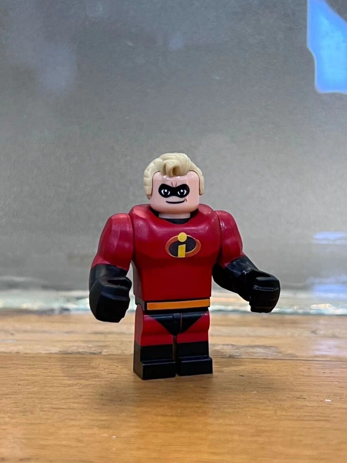 custom 3th party minifigure  The Incredibles