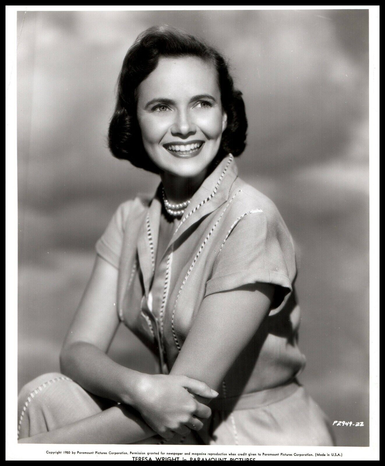 Hollywood Beauty TERESA WRIGHT STYLISH POSE 1950 ORIGINAL Paramount Photo 533
