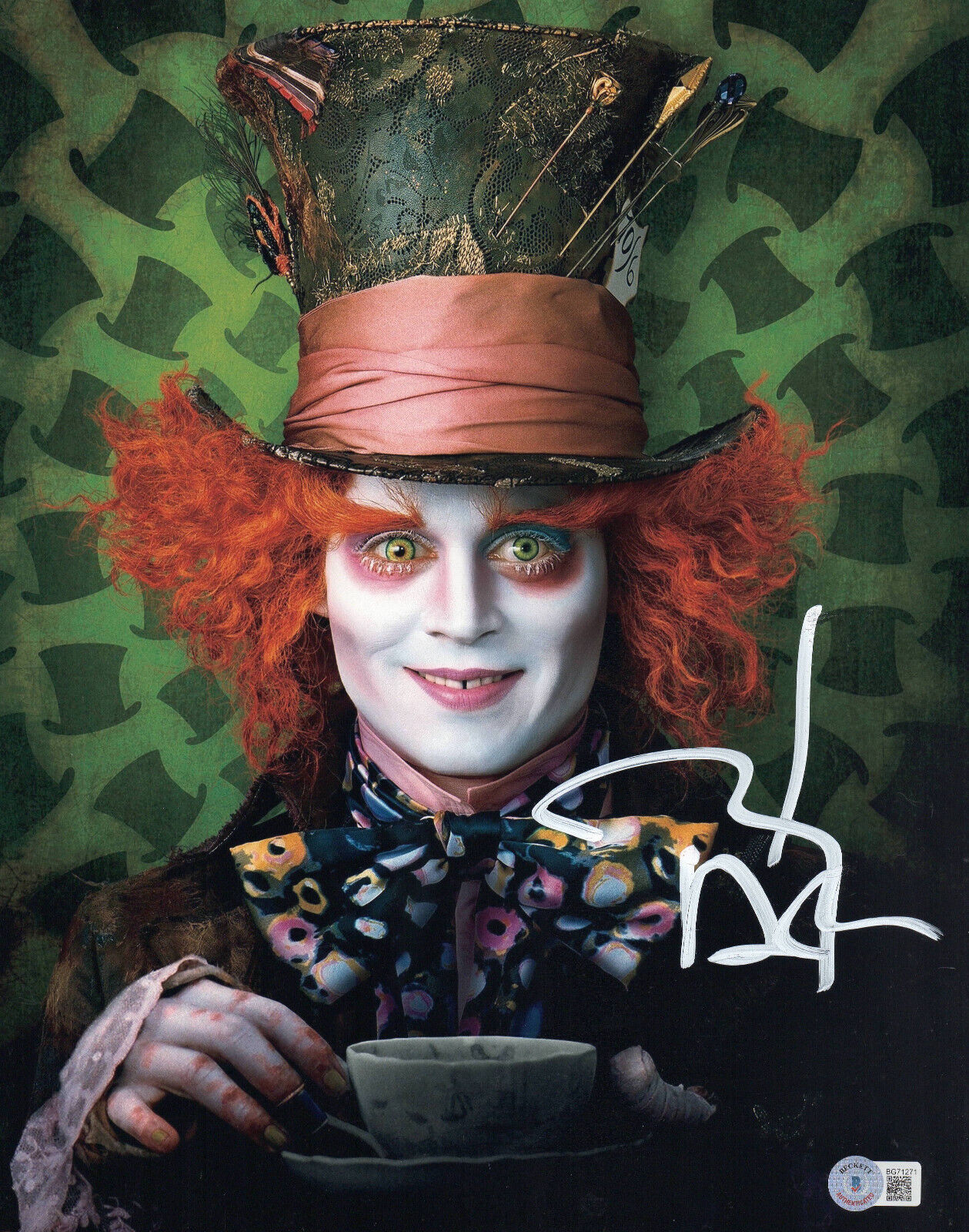 JOHNNY DEPP SIGNED ALICE THROUGH THE LOOKING GLASS  11X14 PHOTO AUTO BECKETT BAS