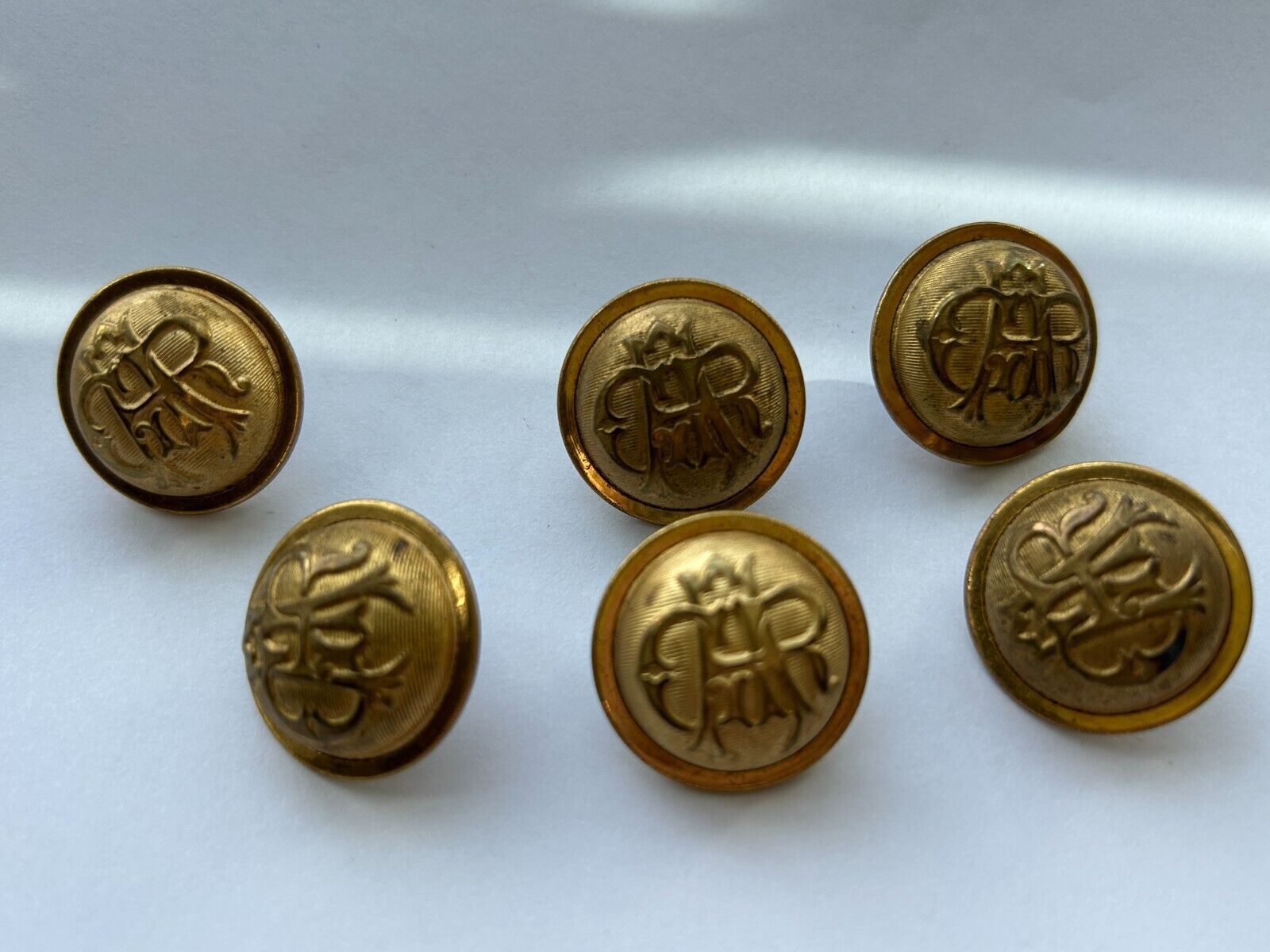 6  MATCHING G.A.R. GRAND ARMY OF THE REPUBLIC, BRASS DOME BUTTONS 22mm