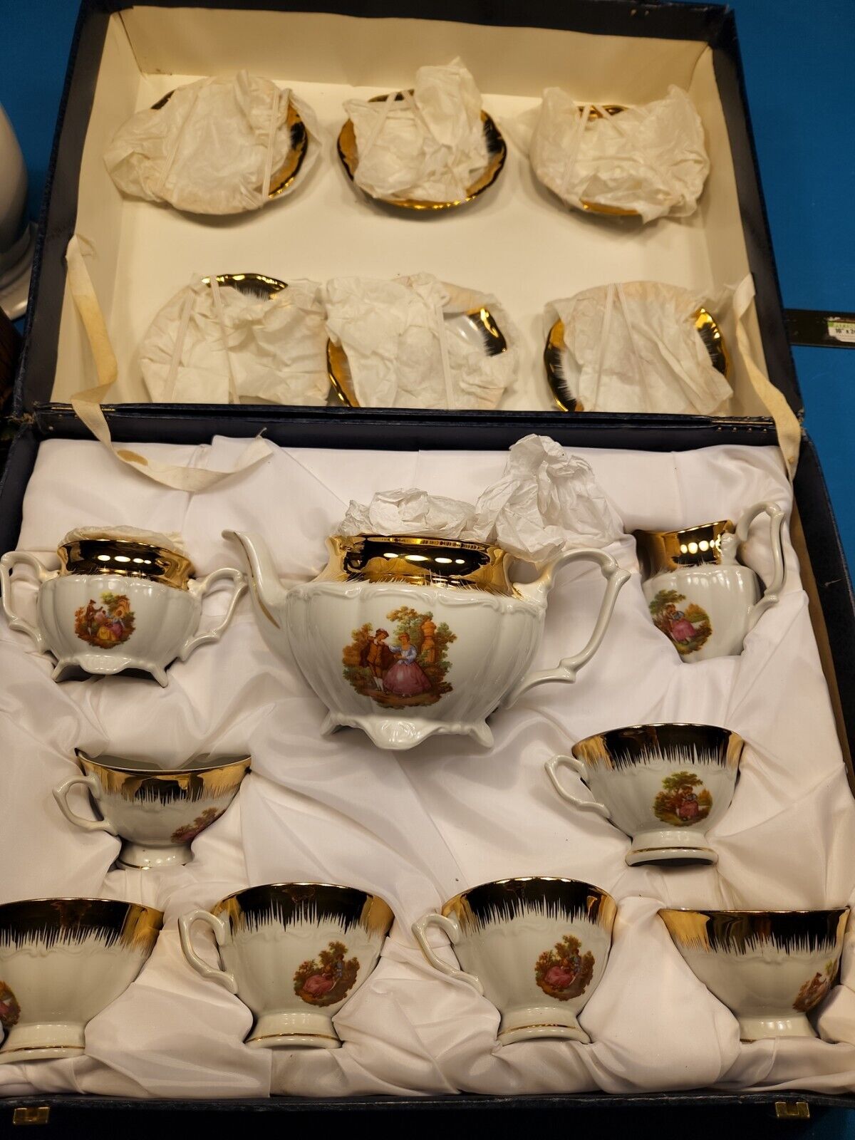 Vintage Sorelle Teapot With Service for Six - Fine Porcelain - MINT