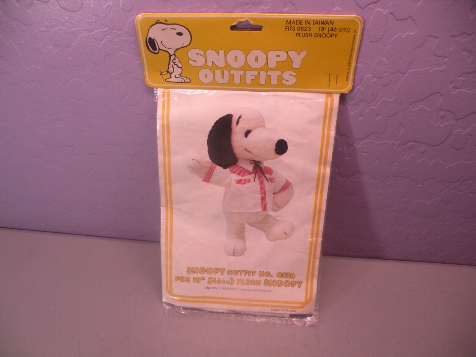 VINTAGE NEW SNOOPY’S WARDROBE CHECKERED SHIRT OUTFIT FITS 0823 18” PLUSH #4576
