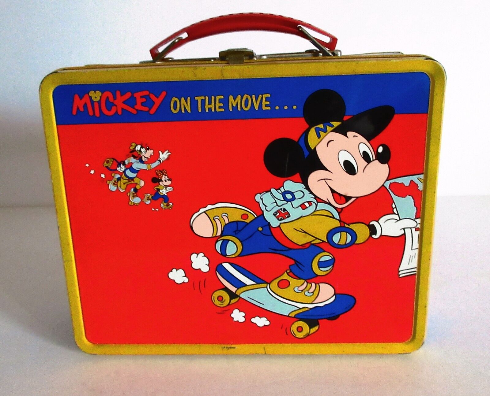 1981 Rare R19 France issue Mickey on the Move Lunchbox by Sorfim France Wow 