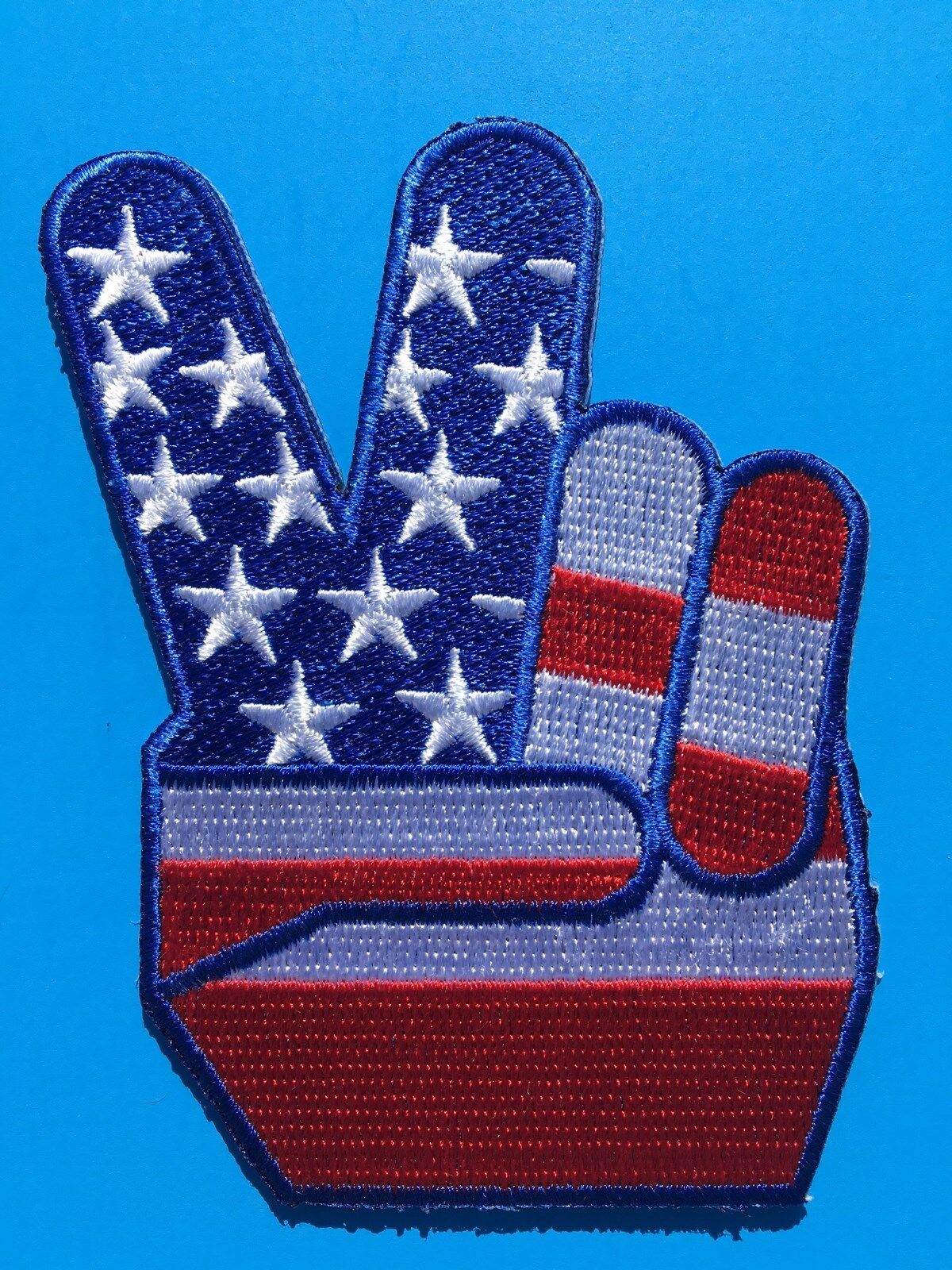 USA AMERICAN FLAG PEACE SIGN “V FOR VICTORY” EMBROIDERED PATCH (3.5