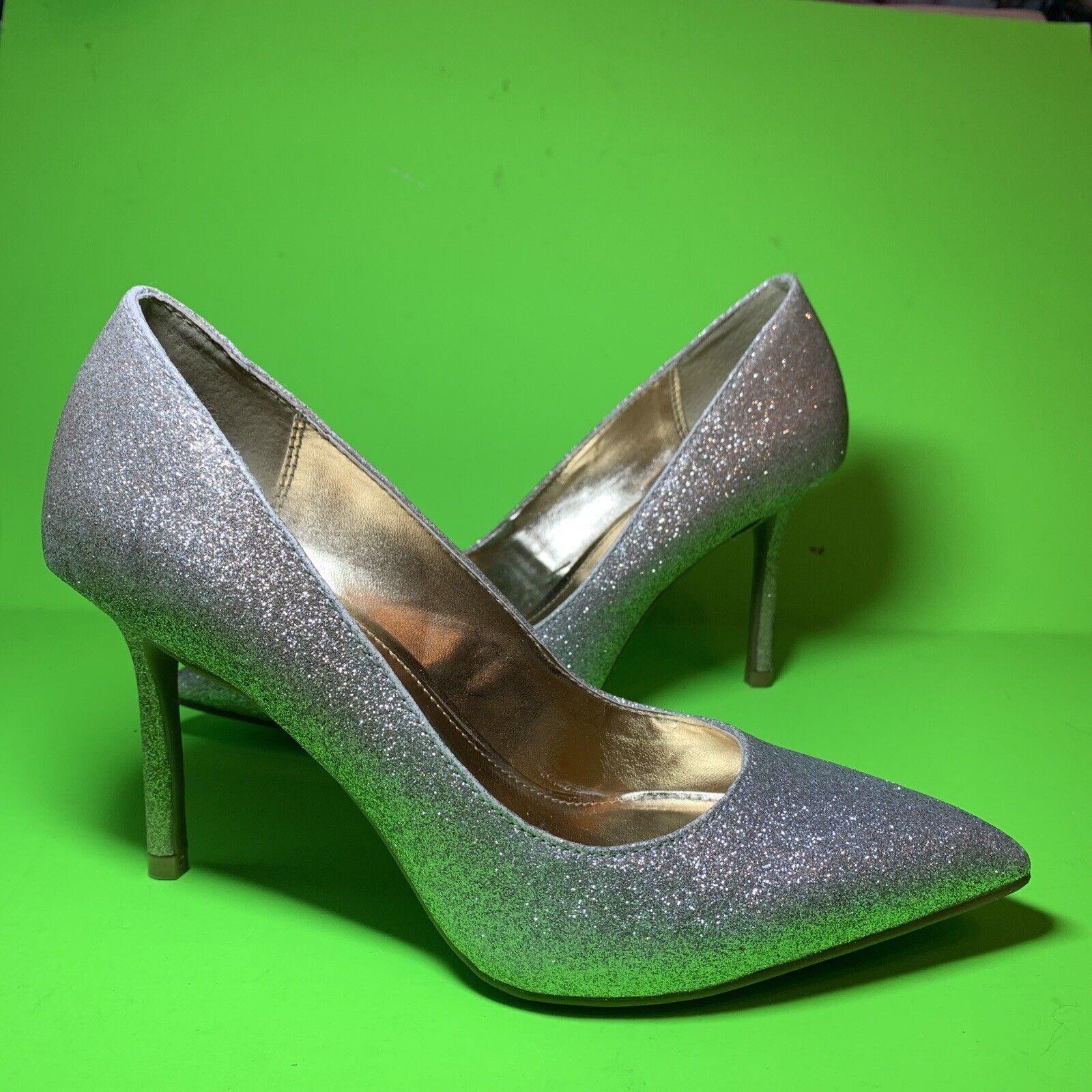 Katy Perry Women\'s The Sissy Pump - Silver Glitter Size 6 m Heels Used J