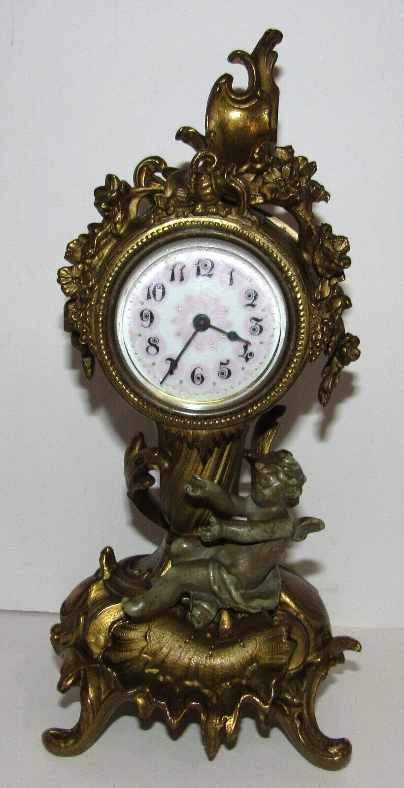Antique The Phelps & Bartholomew Co Ornate Cherub Desk Clock Timepiece