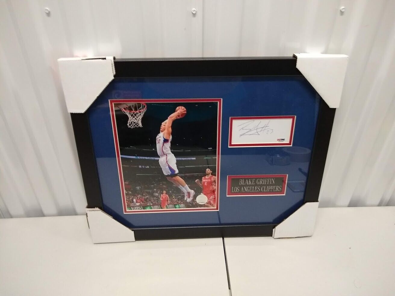Blake Griffin Autographed 3x5 Index Card With 8x10 Photo Framed & Matted PSA/DNA