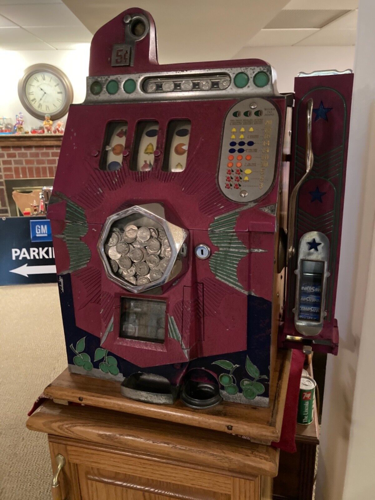 Antique Mills MELON Bell 5 Cent Slot Machine, With side vender