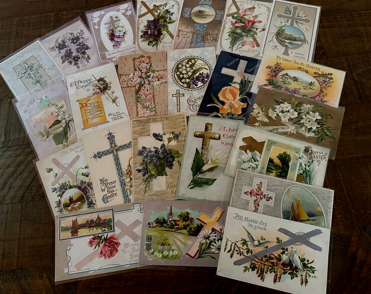 Lot of 22 Vintage Easter Religious~Postcards- Crosses with Flowers~h809