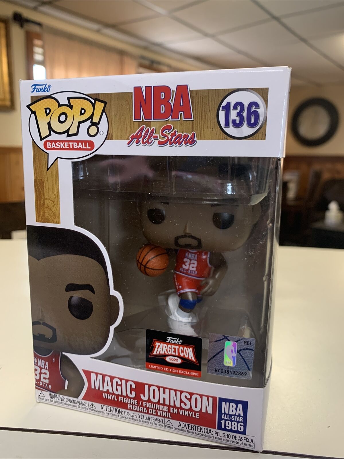 Funko POP NBA Legends Magic Johnson #136 targetcon exclusive