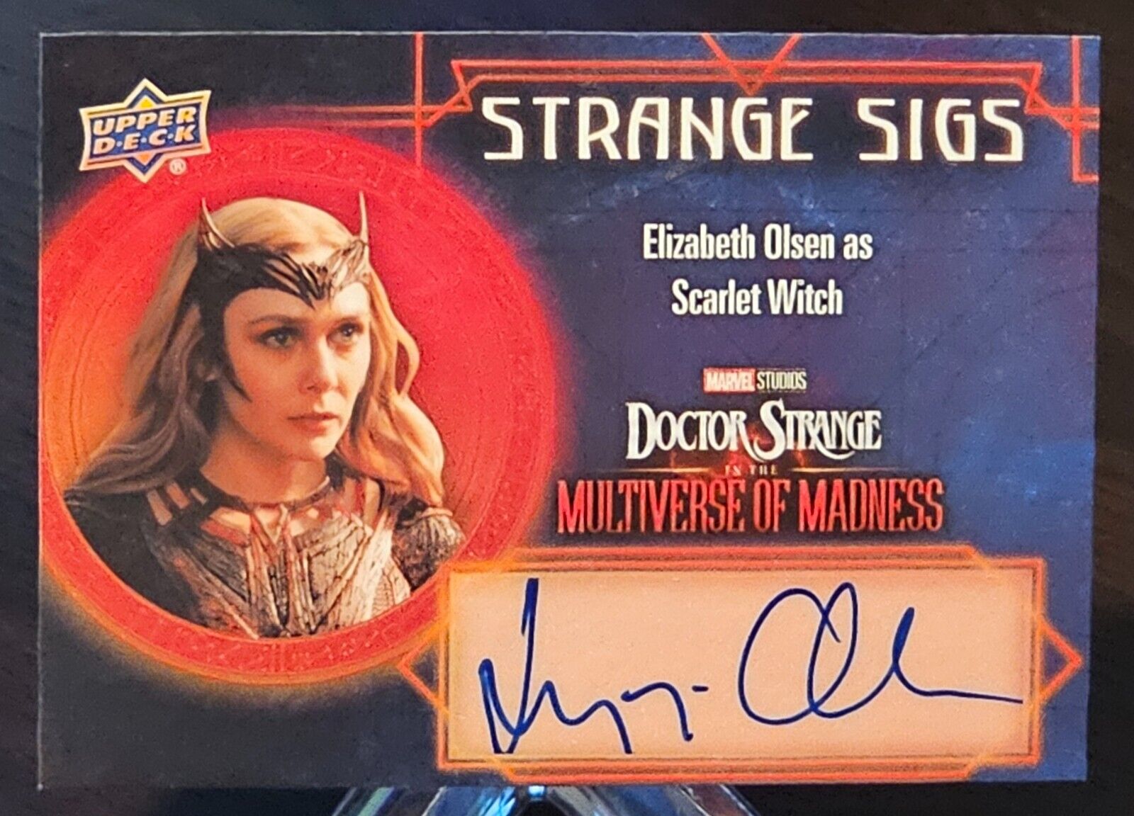 Elizabeth Olsen (SSP) Auto Strange Sigs 2023 Doctor Strange Multiverse Madness