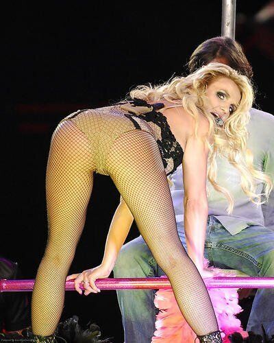 Britney Spears Fishnet Stockings Leggy Sexy Rear View 8x10 photo