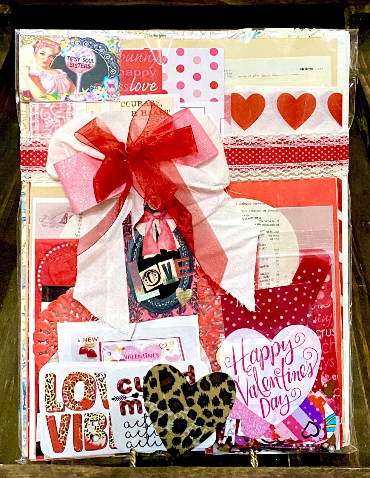 125 Piece Valentine’s Themed Vintage and New Pages Junk Journal/Scrapbooking Kit