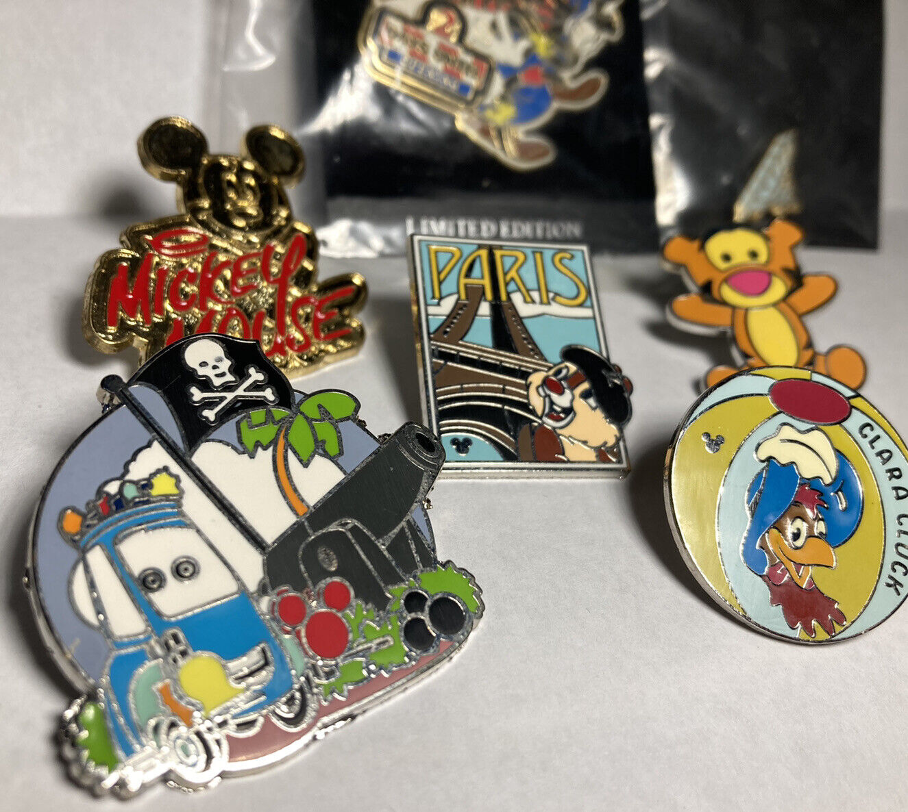 Disney Pins - Vintage LE Goofy Build  a Pin - Plus 5 Traders