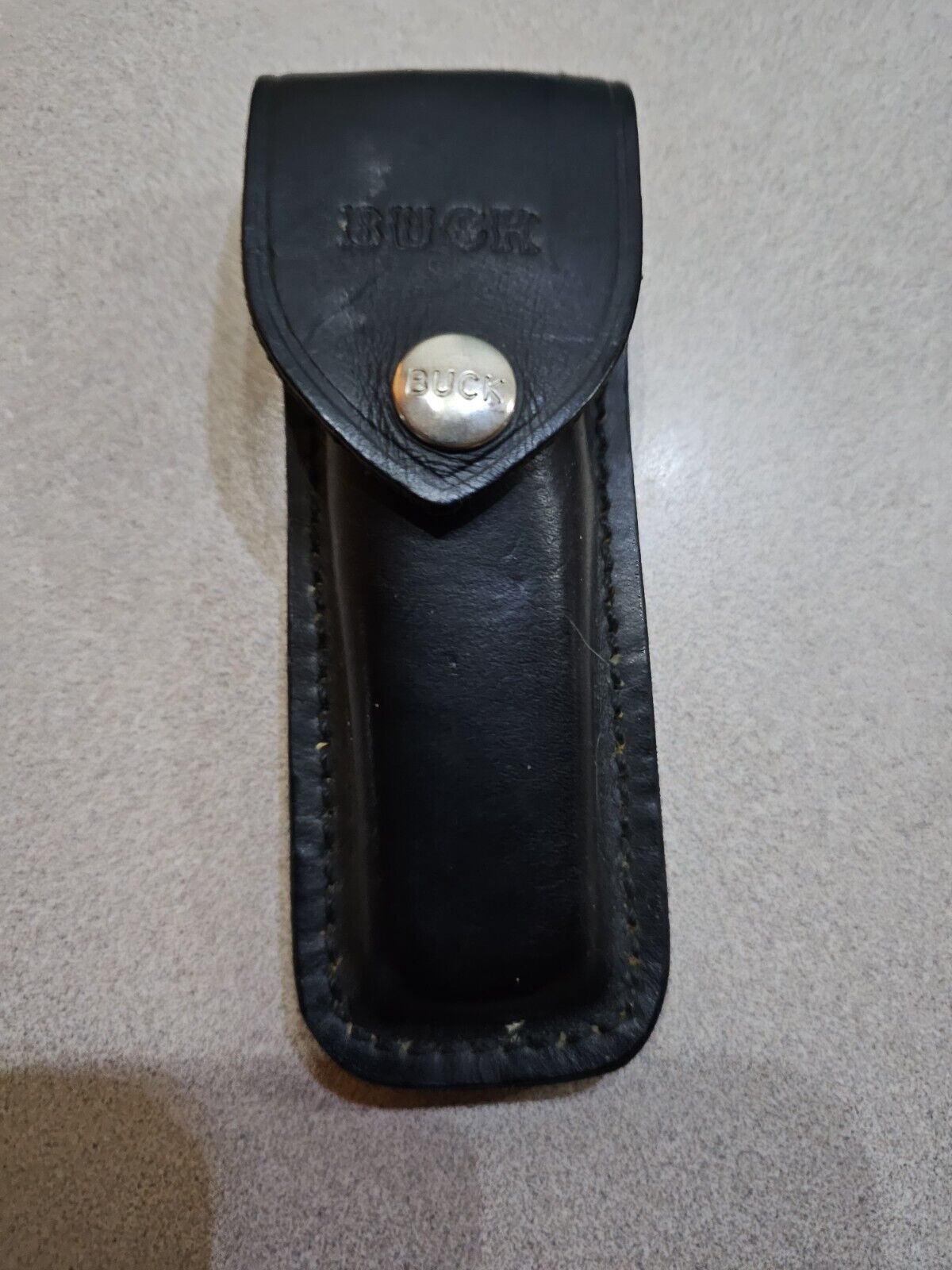 Vintage Buck 110  Pocket Knife W/ Leather Case- NEW, NEVER USED