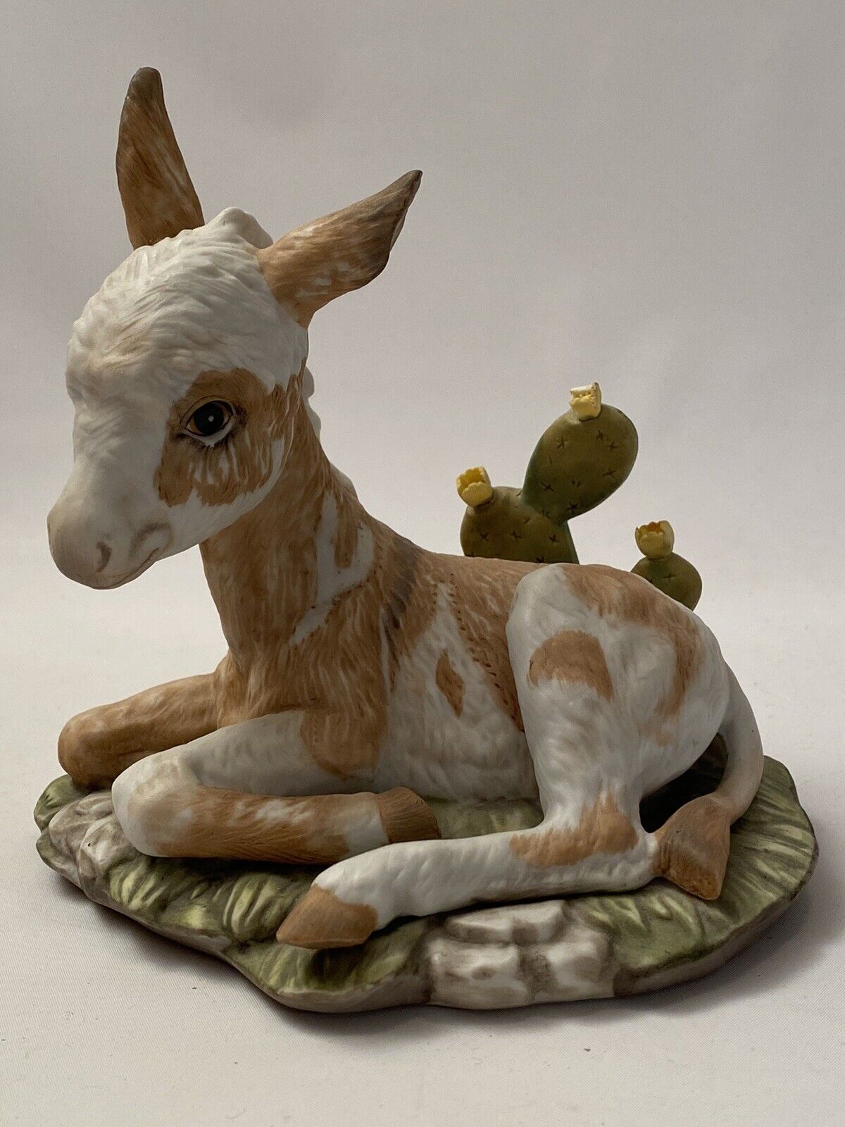 Homco Masterpiece Porcelain Figurine Signed Baby Donkey Burro Cactus 1985 EUC