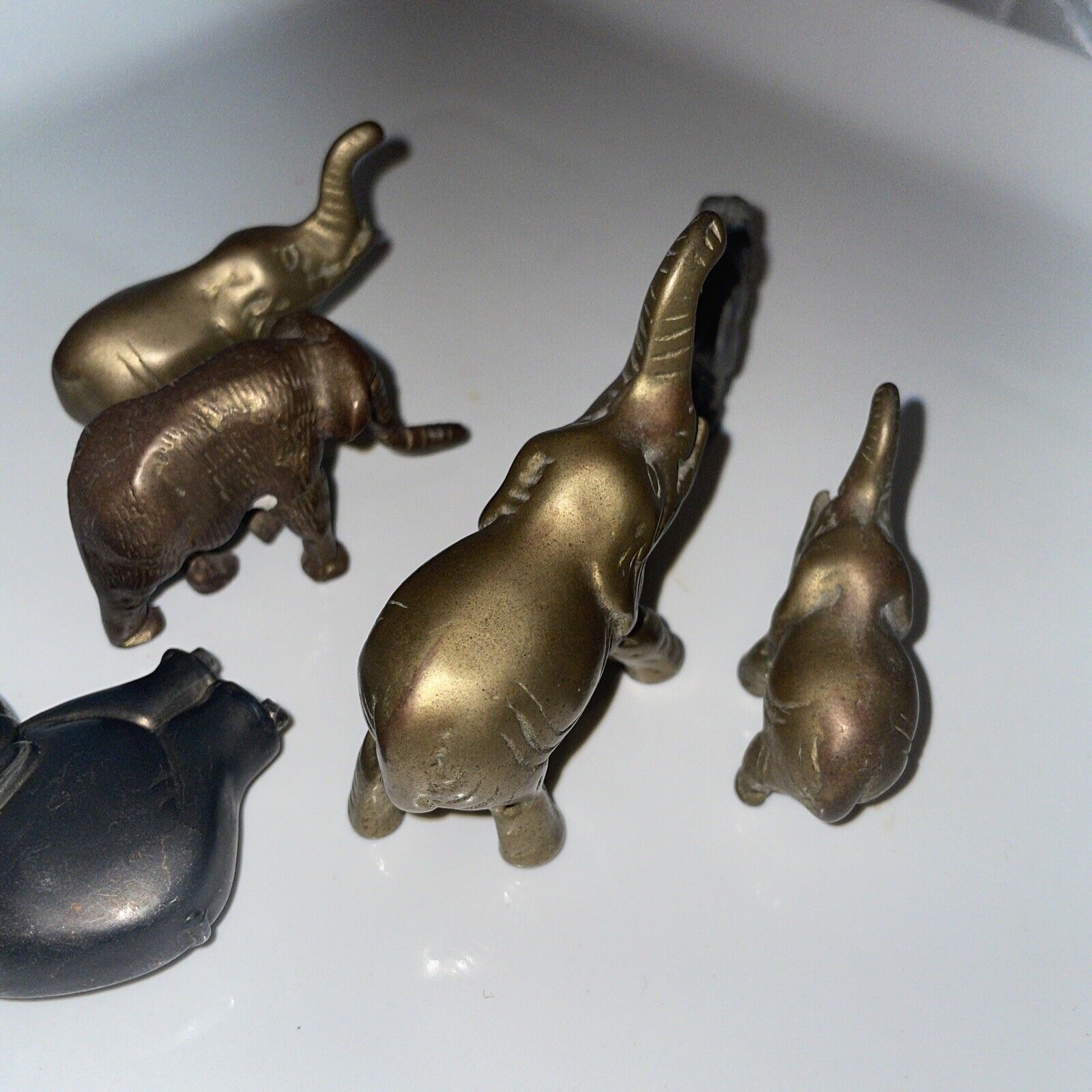 Vtg Lot Of 6 Small Brass Elephant Figurines Trunks Up Standing Poses