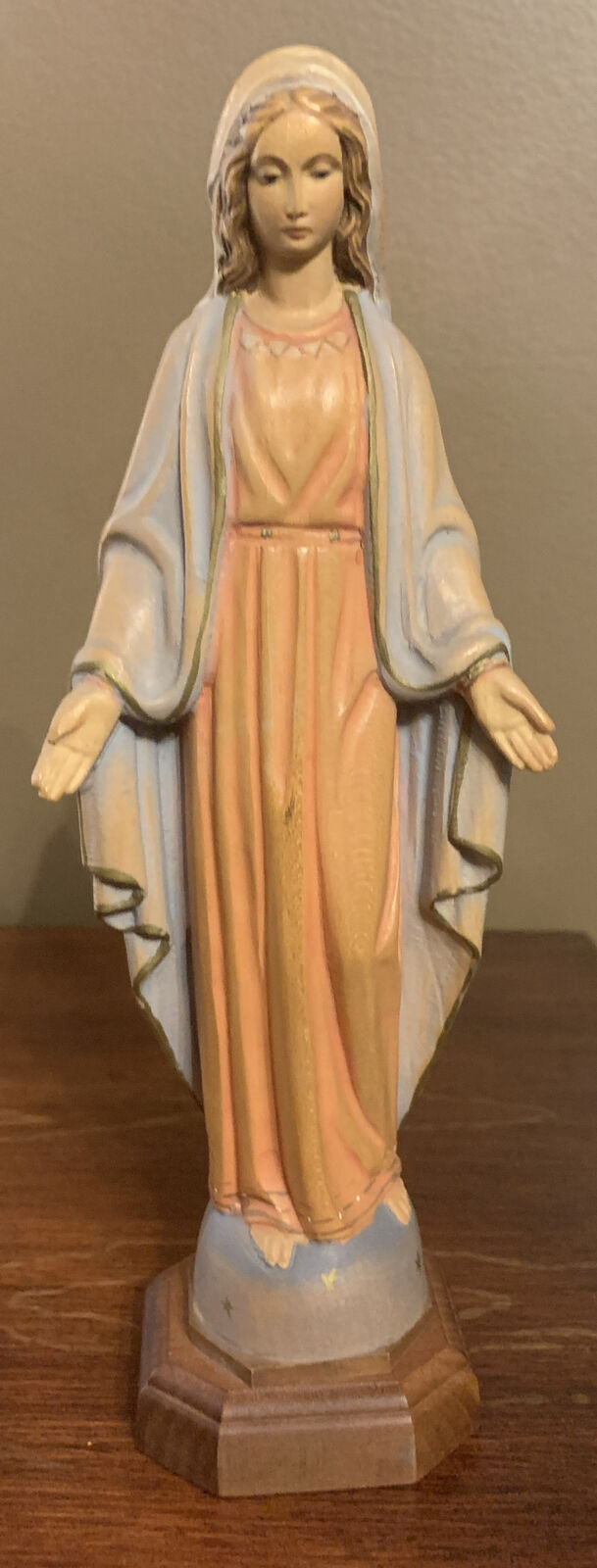 Vintage Finely Hand Carved Wood Madonna Virgin Mary Statue 9