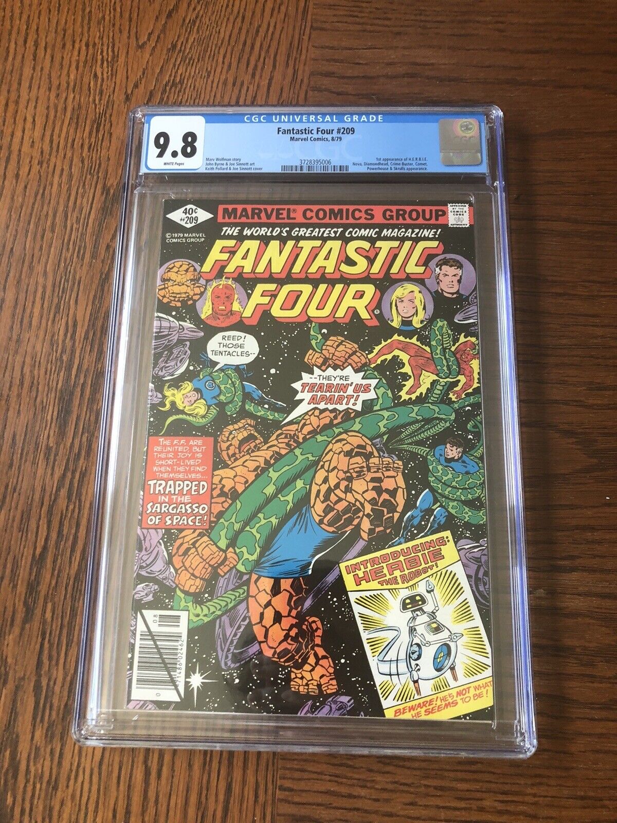 Fantastic Four #209 - CGC 9.8 NM/MT WP 1st appearance of H.E.R.B.I.E (1979)