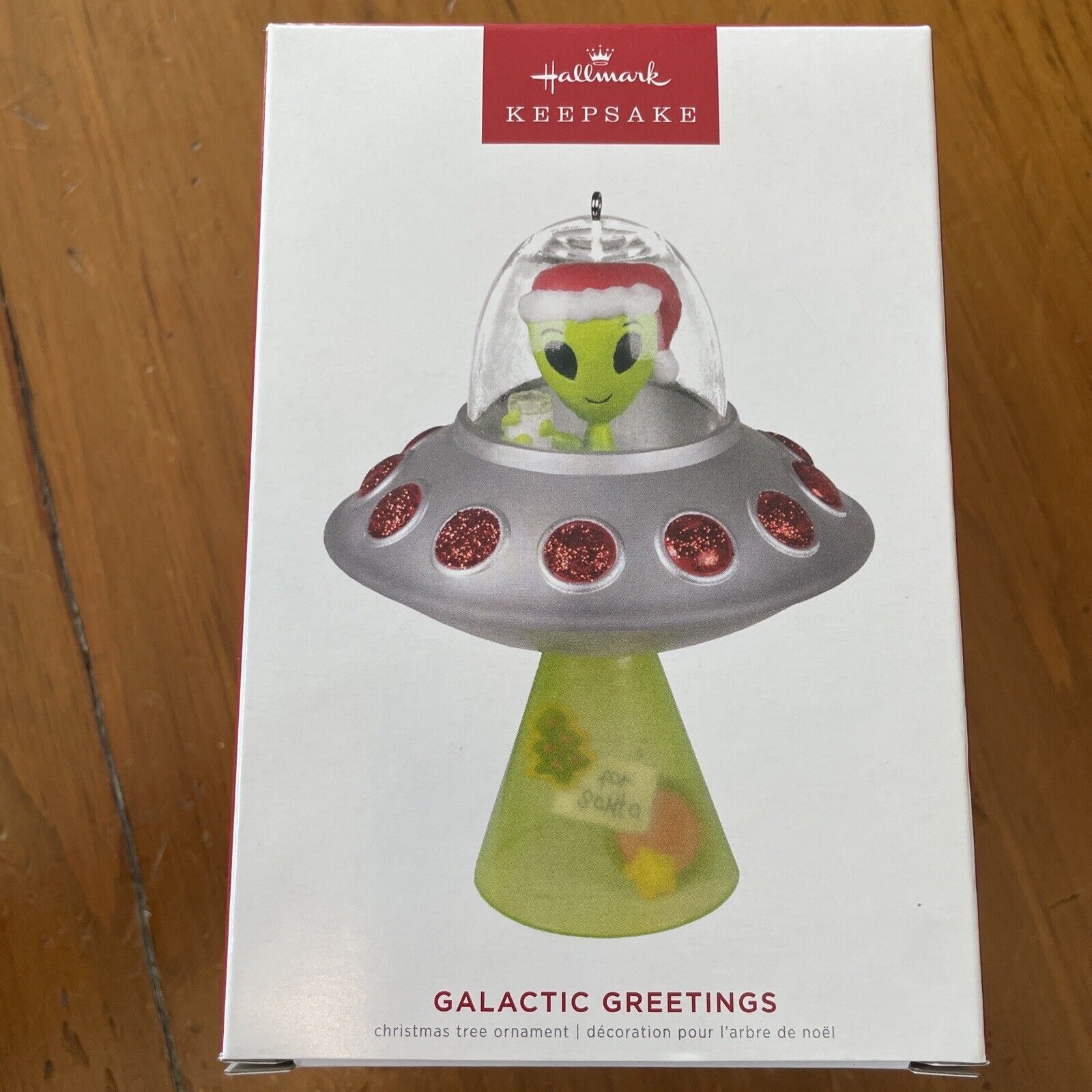  2022 Hallmark Keepsake Ornament  Galactic Greetings UFO Alien Christmas