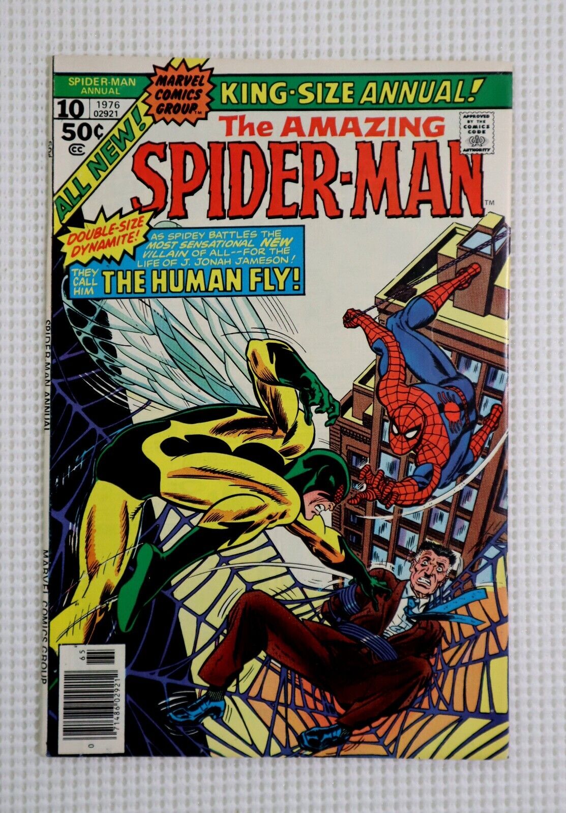 1976 Amazing Spider-Man Annual 10 by Marvel Comics: 1st Human Fly, 50-cent cover