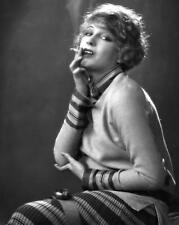 Early Cinema Favorite LILI DAMITA Smoking Cigarette PHOTO  (179-q) picture