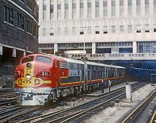 1971 CHICAGO UNION STATION 8.5X11 PHOTO Sante Fe Diesel picture