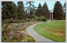 Postcard Floral Circle Students Building Vassar College Poughkeepsie New York NY picture