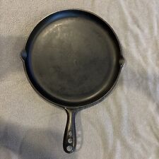 VINTAGE WAGNER WARE SHALLOW SKILLET 1098A 3 HOLE HANDLE picture