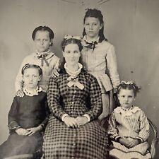 Antique Half/Full Tintype Photograph Mother With 4 Daughters Woman Girl Family picture
