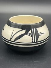 Wonderful Ute Mountain Tribal Native Pottery Vase / Bowl Signed Donna Bancroti picture