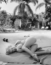 Photograph   Marilyn Monroe..(e-32-v) two photos picture
