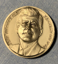 John F. Kennedy Commemorative Coin. 2 Inch Dia. Johannes XXIII on Back. picture
