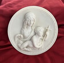 Leonardo’s Madonna. 5th Issue In The Masterpiece Madonna Plate Series. 1991 . picture
