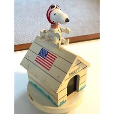 1969 Astronaut Snoopy Music Box Fly Me To the Moon Schmid Japan, RARE Collector picture