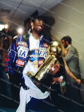 KOBE BRYANT with 2001 NBA Finals Trophy Original 35mm Photo Transparency picture