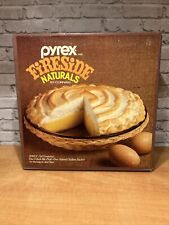 Pyrex Fireside Naturals By Corning 2090-F 9” Pie Plate/Natural Rattan Basket NIB picture