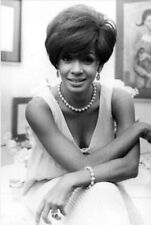 Welsch Singer Shirley Bassey Classic Publicity Picture Poster Photo Print 8x10 picture