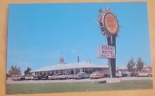 Vintage Vandalia Illinois IL Quality Courts Motel Robbins Restaurant  Postcard picture