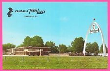 Travel Lodge, Vandalia, Illinois IL Post Card picture