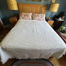 Vintage Bates Heirloom Heritage Pattern White Matelasse' Bedspread picture