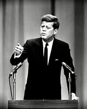 PRESIDENT JOHN F. KENNEDY DURING FIRST PRESS CONFERENCE - 8X10 PHOTO (AA-819) picture