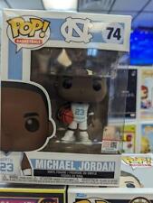 Basketball - Michael Jordan #74 North Carolina Funko Pop picture