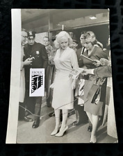 MARILYN MONROE 1961 Original Photo MM Leaving Hospital PARIS-MATCH Credit Stamps picture