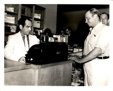 GA105 Original Underwood Photo WALLACE BEERY MGM Studio Commissary Cashier Store picture