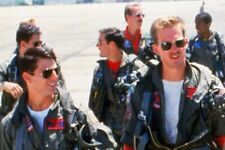 Top Gun Tom Cruise Anthony Edwards walk together on airfield 4x6 photo picture