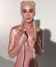 KATY PERRY - SUBDUED BUT SEXY LOOK  picture