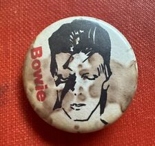 Vintage Aladdin Sane David Bowie pin button badge ( as is ) picture