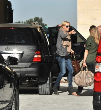 Charlize Theron Mercedes-Benz M-class